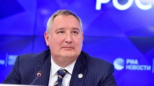 «Не будем рады»: Рогозин порекомендовал главе Мининформа Казахстана не посещать Байконур