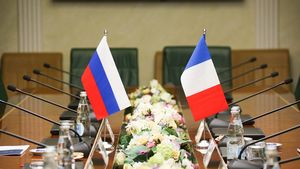 Посол Франции заявил о готовности Европы обсуждать с РФ предложения по безопасности