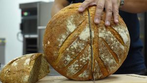 Нутрициолог рассказала об опасности хлеба для здоровья