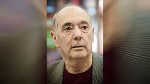 «Прогнозы неутешительные»: поэт Анатолий Найман госпитализирован с инсультом