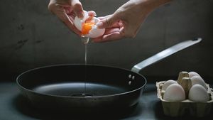 Канадский повар раскрыла секрет приготовления идеальной яичницы