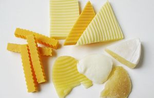 Диетолог рассказала, сколько сыра можно съесть, чтобы не навредить здоровью