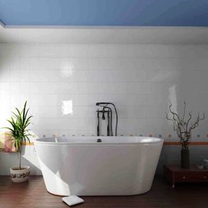 Как декорировать потолок в ванной: 8 отличных советов