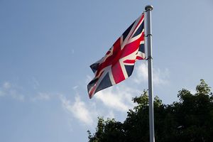 Великобритания выводит часть своих сотрудников из посольства на Украине