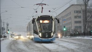 Свыше тысячи ДТП без участия трамваев стали причиной их задержек в минувшем году