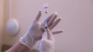 Центр Гамалеи сможет исследовать вакцину от коронавируса для детей
