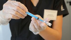 СМИ: Производство вакцины «ЭпиВакКорона» приостановили с 2022 года