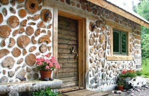Дома из обычных дров – экологичные глиночурки, построенные на десятилетия