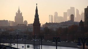 Десятую часть турпотока в Москву в 2021 году составили молодые люди от 18 до 24 лет