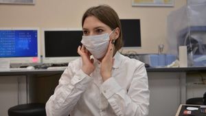 Врач рассказала, какие маски лучше всего защищают от коронавируса