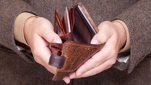 «Обанкротим быстро и дешево»: стоит ли доверять юрфирмам, обещающим избавить вас от долгов