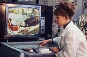 Видео: Почему в СССР снимали рекламу продуктов и вещей, которых не было в стране