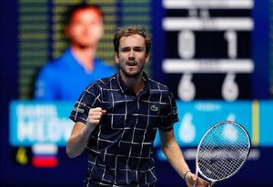 Даниил Медведев уступил Рафаэлю Надалю в финале чемпионата Австралии по теннису