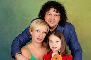 В шестой раз не повезло: 65-летний Игорь Саруханов рассекретил свой семейный статус