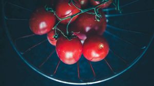Нутрициолог пояснила, в каком случае из-за употребления помидоров можно впасть в кому