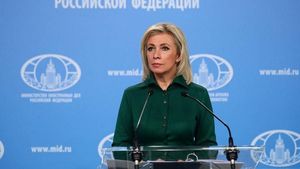 Захарова призвала расследовать гибель мирных жителей при убийстве лидера ИГ*