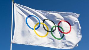 Сборная России вышла под флагом ОКР на церемонию открытия Олимпиады