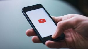 СМИ: Роскомнадзор может ввести ограничения в отношении YouTube из-за RT