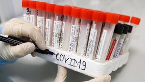 Роспотребнадзор отменил необходимость отрицательного теста для выписки после лечения коронавируса