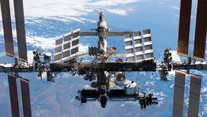 «Роскосмос» отложил коррекцию орбиты МКС до 8 февраля