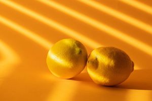 Запасливая хозяйка сушит лимоны килограммами, хотя они есть в магазине круглый год, объясняем, для чего