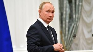 Путин: Киев взял курс на демонтаж минских договоренностей