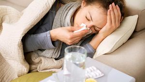 «ОРВИ или омикрон»: врач перечислил различия насморка при болезнях