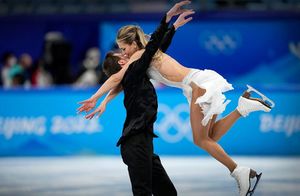 Фото дня: Виктория Синицина и Никита Кацалапов на Олимпиаде