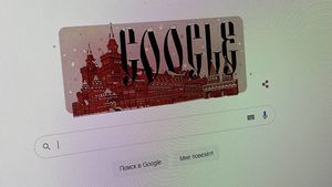 Google посвятил дудл 150-летию Государственного исторического музея