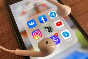 Эксперт прокомментировала возможное закрытием Facebook и Instagram в Европе