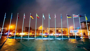 Белоруссия выразила Украине протест из-за замены флага в Днепре