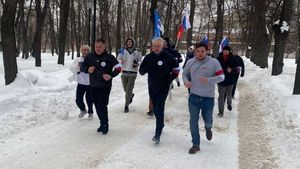 Андрей Картаполов принял участие в забеге в поддержку олимпийцев