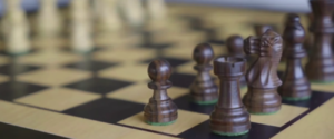 Square Off — «умная» шахматная доска с поддержкой игры онлайн