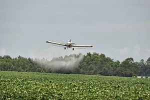 Американские родители подали в суд на производителей пестицидов 