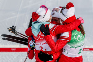 «Оправдали надежды»: Путин поздравил завоевавших золото Олимпиады российских лыжниц