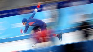 Российская конькобежка Голикова завоевала бронзу на дистанции 500 метров в Пекине