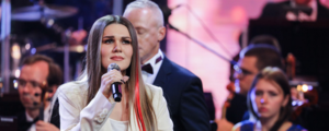 Певица Дина Гарипова станет мамой в первый раз