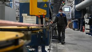 Ефимов: Город поможет промышленности компенсировать отсрочку платежей