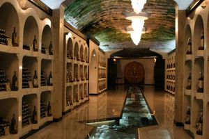 Топ 10 Самых больших винных коллекций