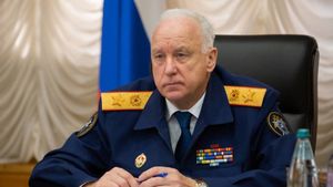 Бастрыкин поручил возбудить дело из-за взрыва автомобиля в Донецке