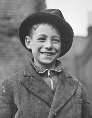 1941. «Дети тупика» на снимках Берта Харди