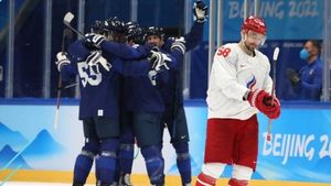 Сборная России по хоккею уступила Финляндии и завоевала серебро Олимпиады в Пекине