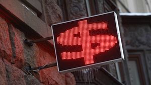 Курс доллара и евро выросли на Московской бирже