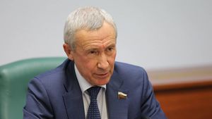 Сенатор Климов заявил, что Россия признала ДНР и ЛНР «в установленных сегодня границах»