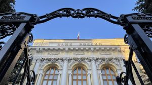 ЦБ объявил о поддержке банковского сектора на фоне падения рубля