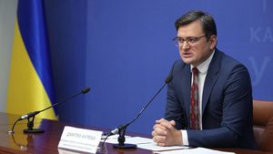 Глава МИД Украины Кулеба раскрыл два плана Киева по ситуации в Донбассе