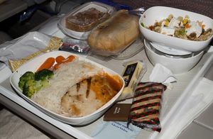 Чем кормили пассажиров в самолетах в прошлом столетии