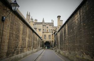 Своя церковь и Дом созыва: что внутри Оксфордского университета