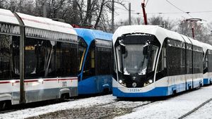 Движение трамваев на улице Стромынка временно остановлено по техпричинам