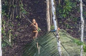Видео: Как обнаружили дикие племена Амазонии, которые до сих пор живут в джунглях